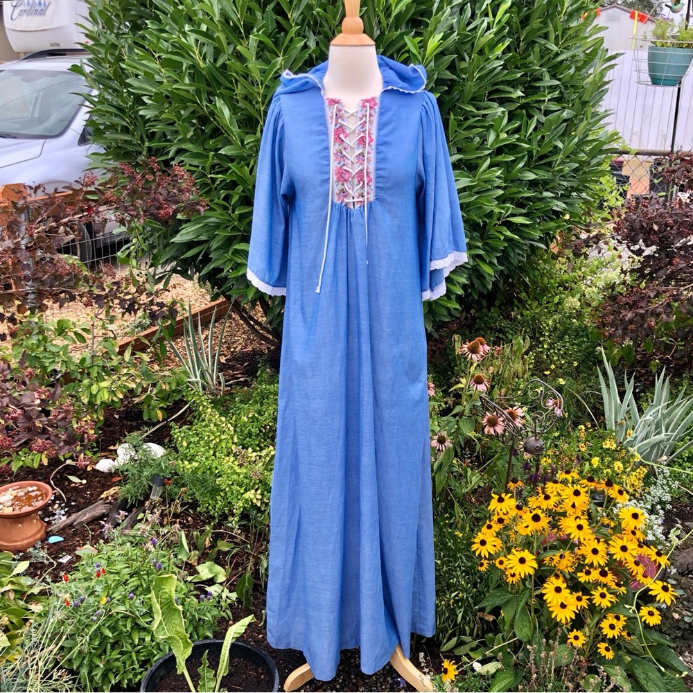 1970s vintage hooded lace front caftan - Picture 1 of 8